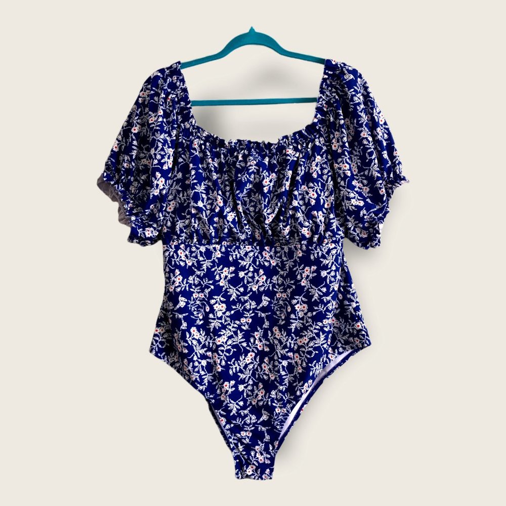 NWOT Royal Blue Floral Plus Size Swimsuit tagged size 4XL